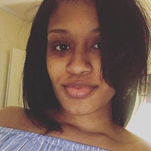Meet your Posher, Aisha